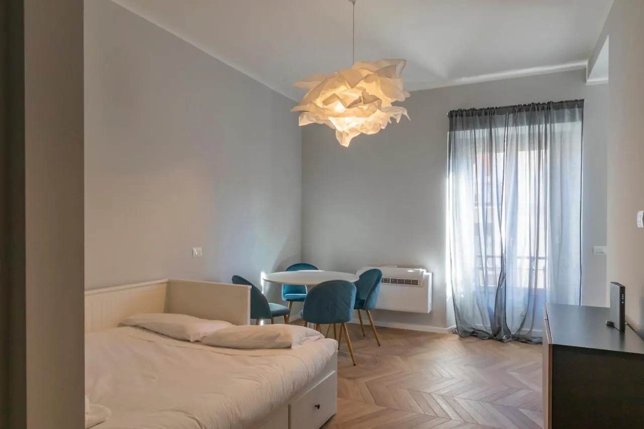 Luxury Apartment In Downtown - Curtatone 4의 연락처