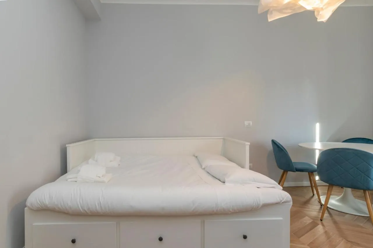 Luxury Apartment In Downtown - Curtatone 4 밀라노 이탈리아